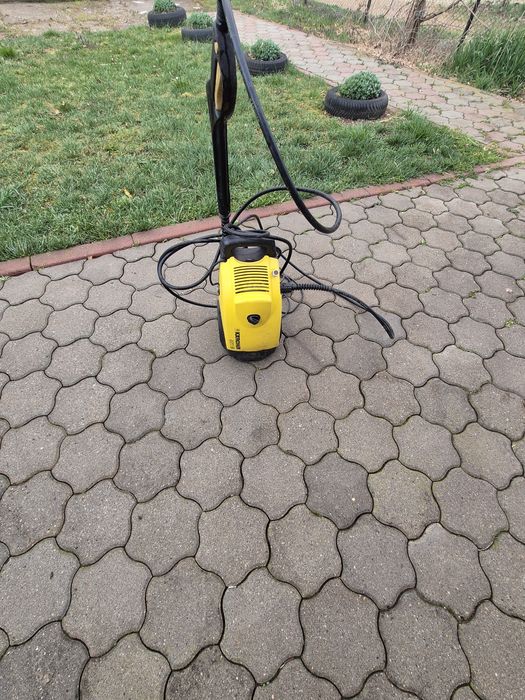 Aparat de spălat cu presiune karcher 520M