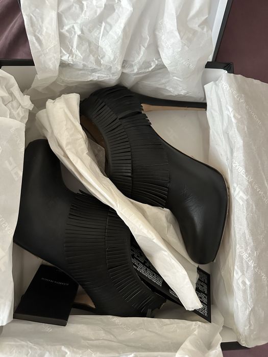 Боти на Elisabetta Franchi