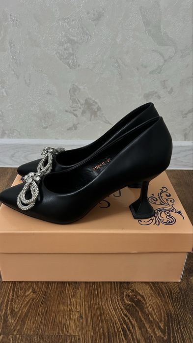 Туфли черный цвет