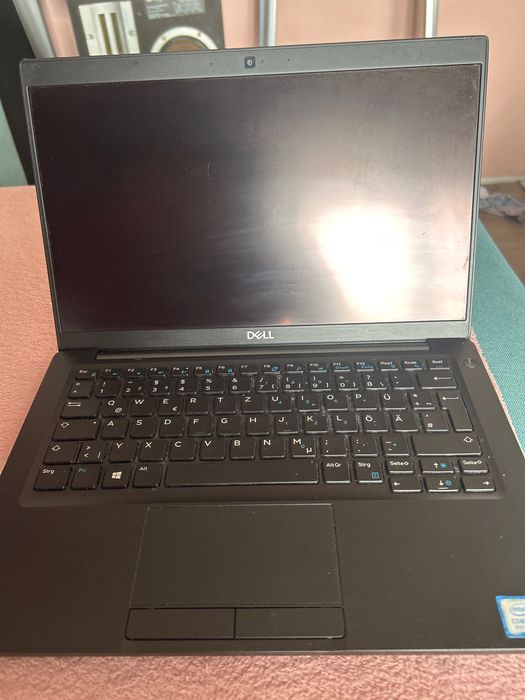 Dell latitude 7390 8gb 8th gen.