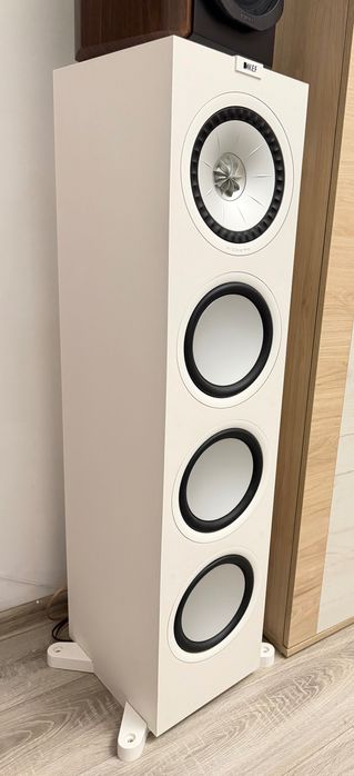 Продавам KEF Q950 В гаранция