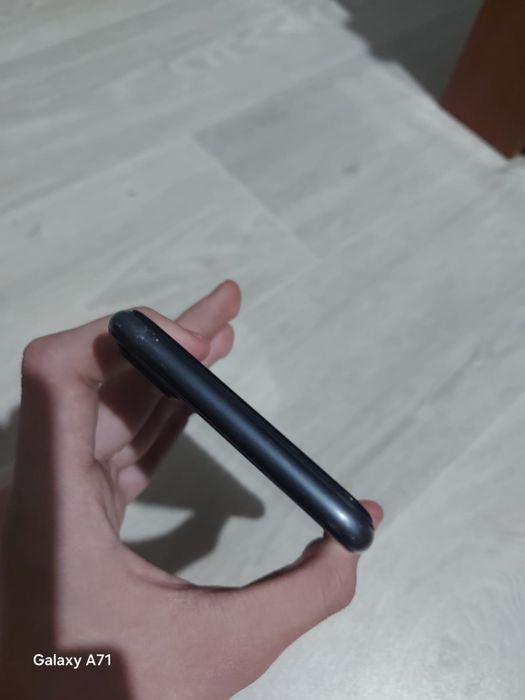 Продам айфон 8+ идеал