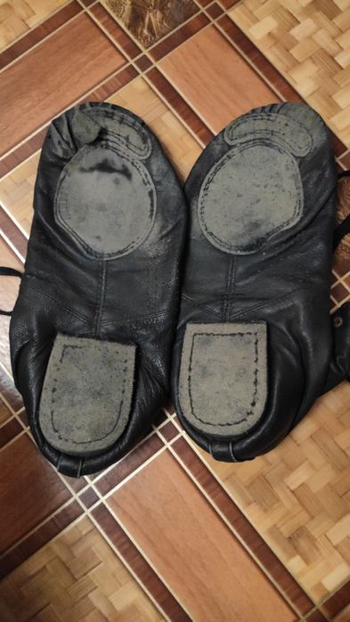 Бальную обувь продам