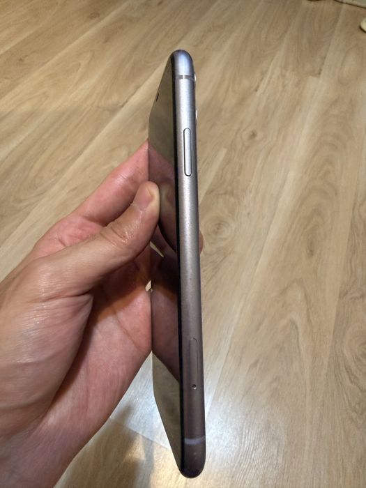 Продам iphone 11
