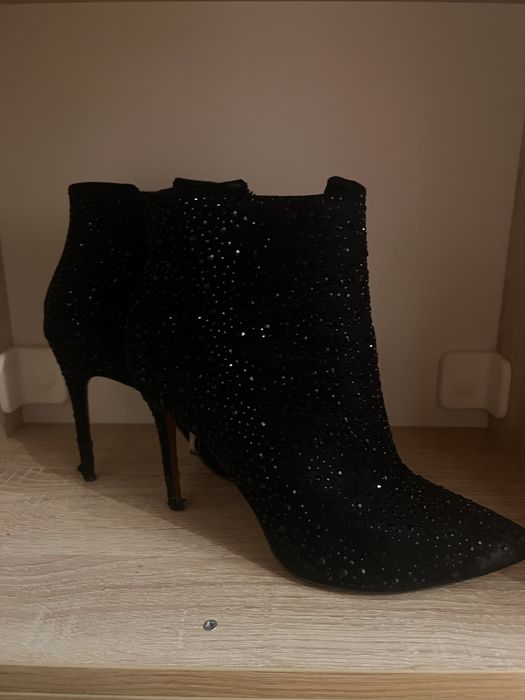 Туфли на шпильке