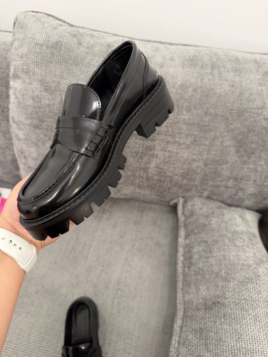 Лоферы лакированные от Massomo Dutti