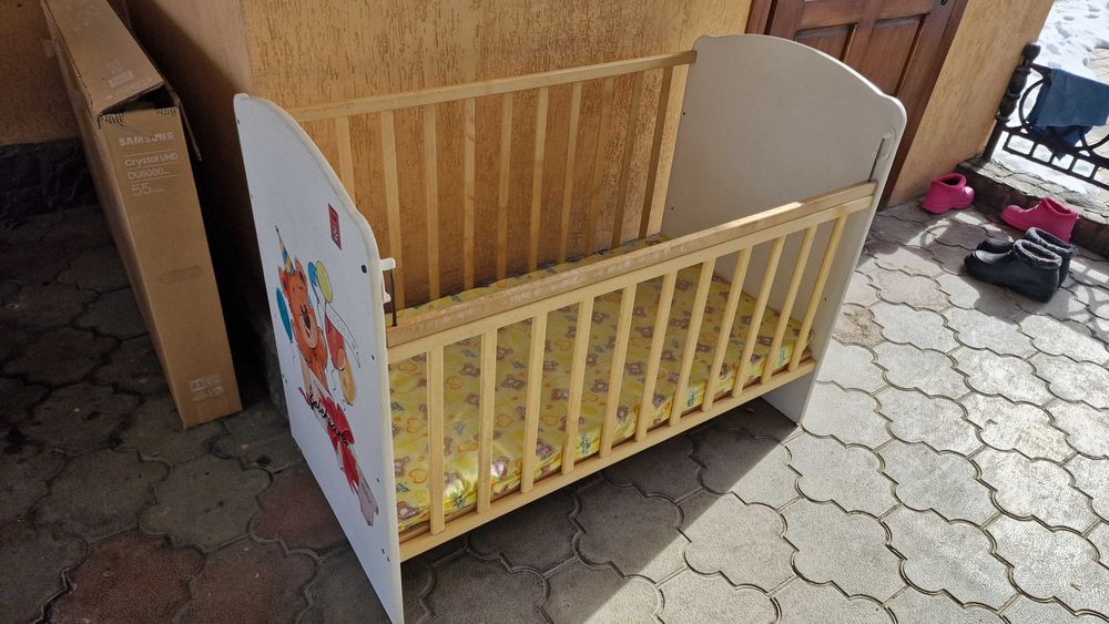 Кроватка детская