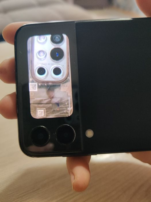 Samsung galaxy Z Flip 3