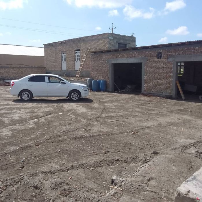 Срочно  сотилади еки аредага берилади фуралар учун