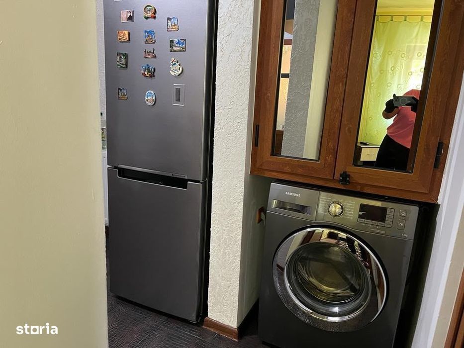 Apartament cu 2 camere de închiriat în zona Piața Mare