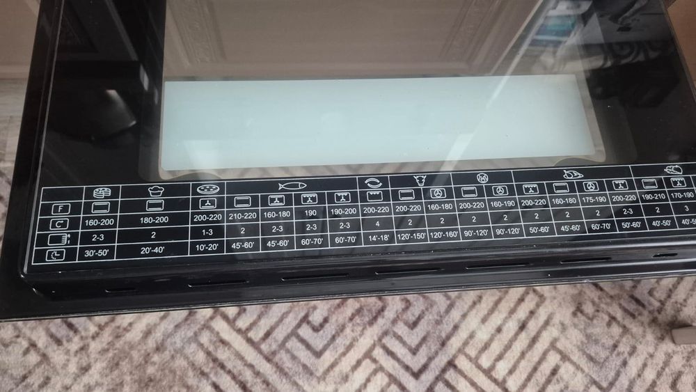 Продам духовку Svar