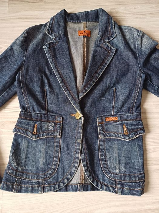 Дамско яке Мони Петров