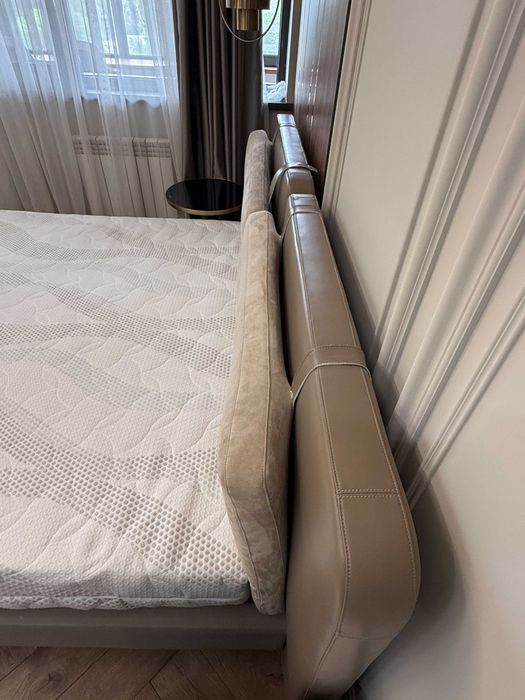 Кровать двухспальная