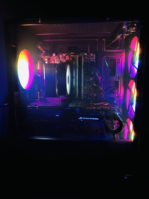 Геймърски компютър GTX 1080 8GB / 16GB RAM / SSD + HDD / Intel I5 Игри