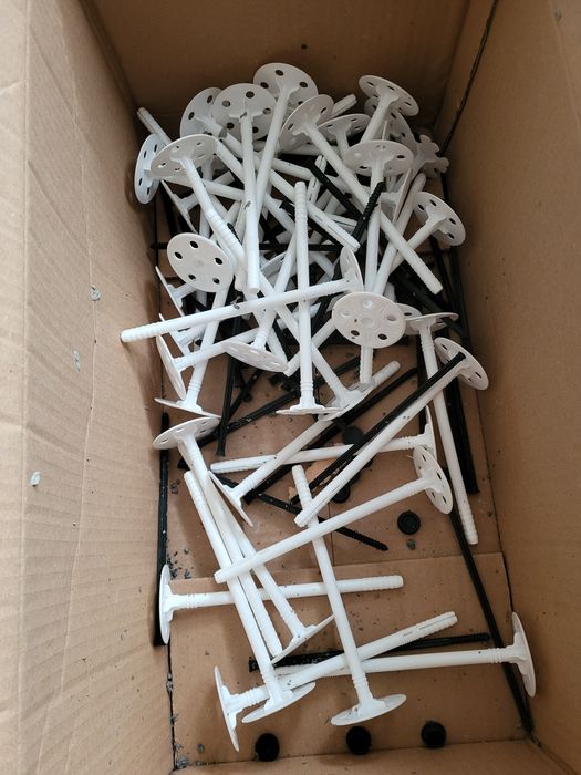 Vand produse ramase din FAȚADĂ