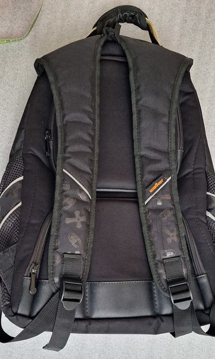 Раница Walker, подходяща и за компютър