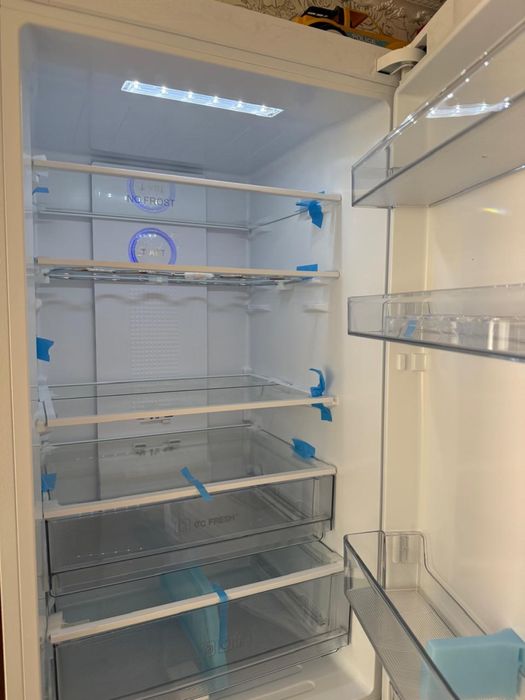 Прожам новый холодильник