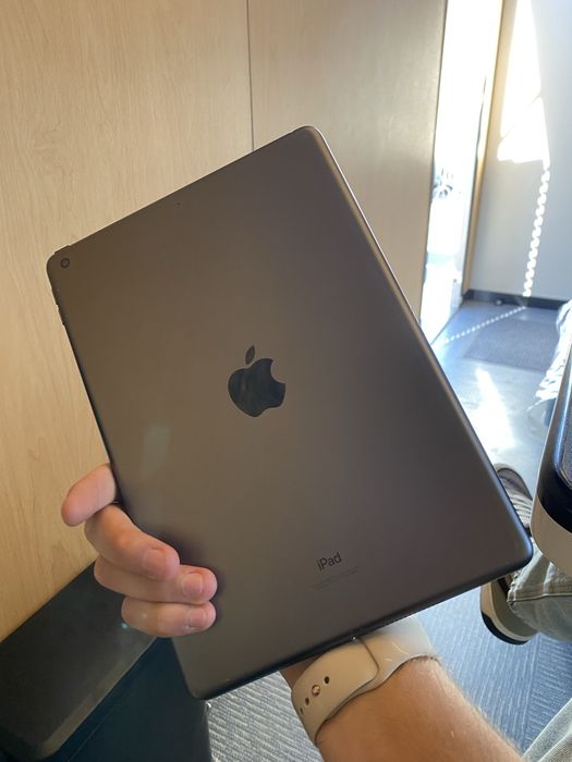 iPad 9 продаю без торга