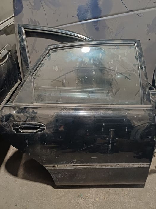 Двери мазда кронос