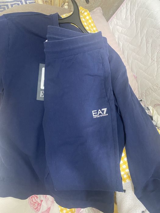 Спортивный костюм Армани EA7