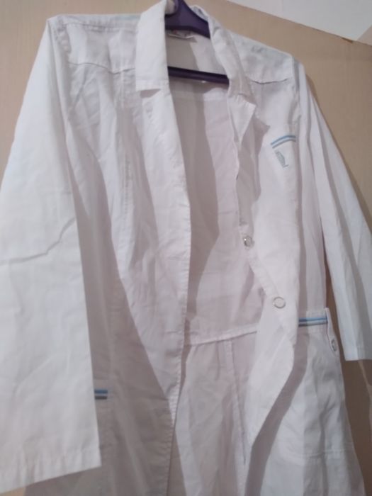 Халат медицинский сатылады
