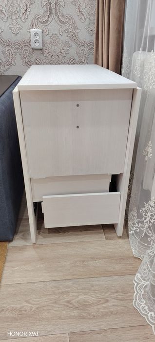 Продам стол 2 в 1