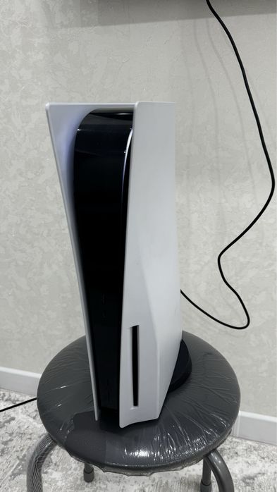 Продам Пс 5 с играми