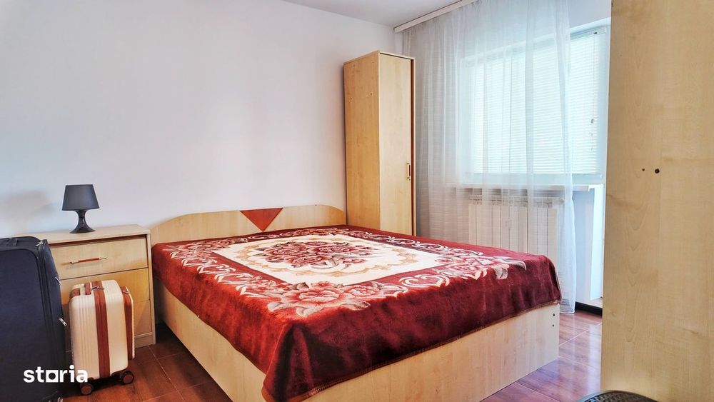 Vindem apartament in Navodari