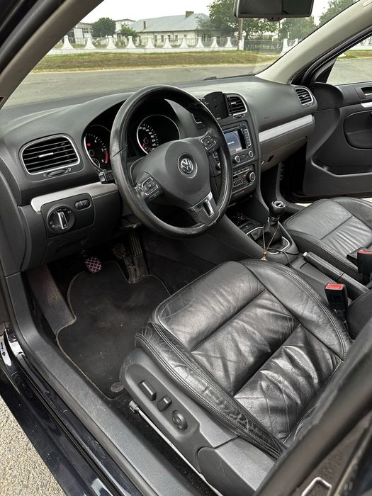 VOLKSWAGEN Golf 2012 — imagine 5