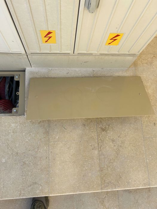 Метален капак за вграждане /капак за плочки, капаци за басейни