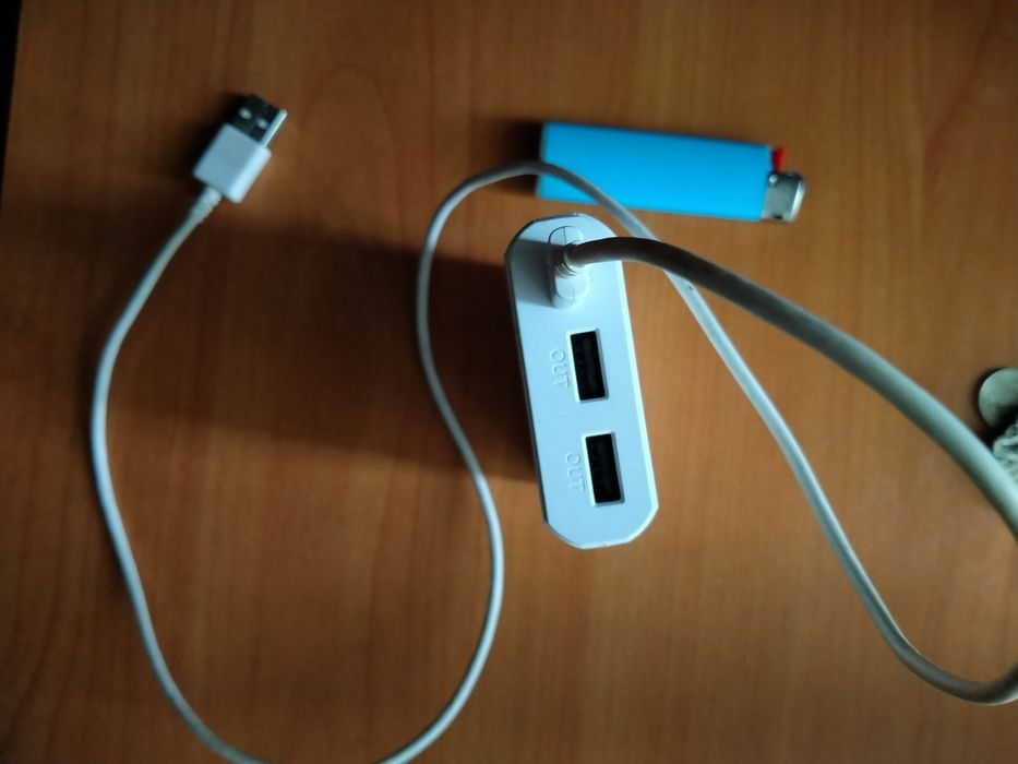 Продам повербанк на 7800mAh
