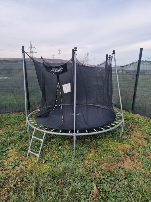 Yard Sale - De prin curte