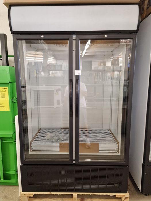 Крайстенна хладилна витрина UGUR USS 1200