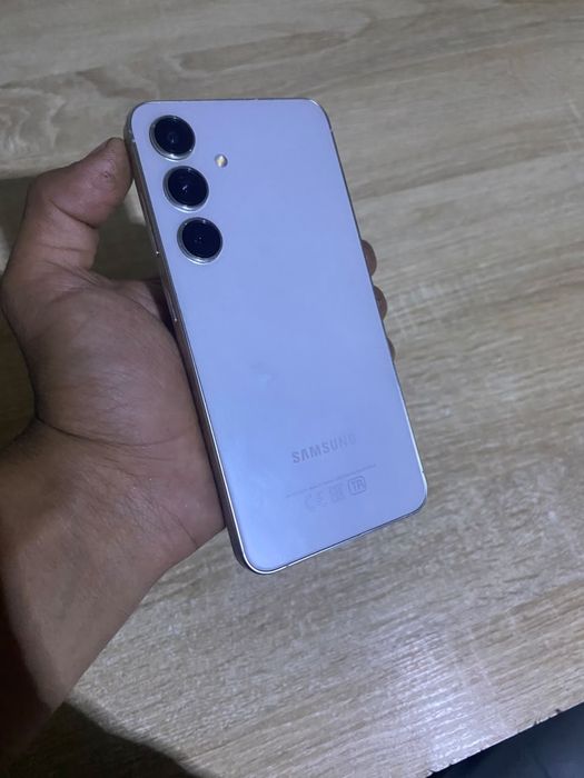 Обменяю Samsung s24
