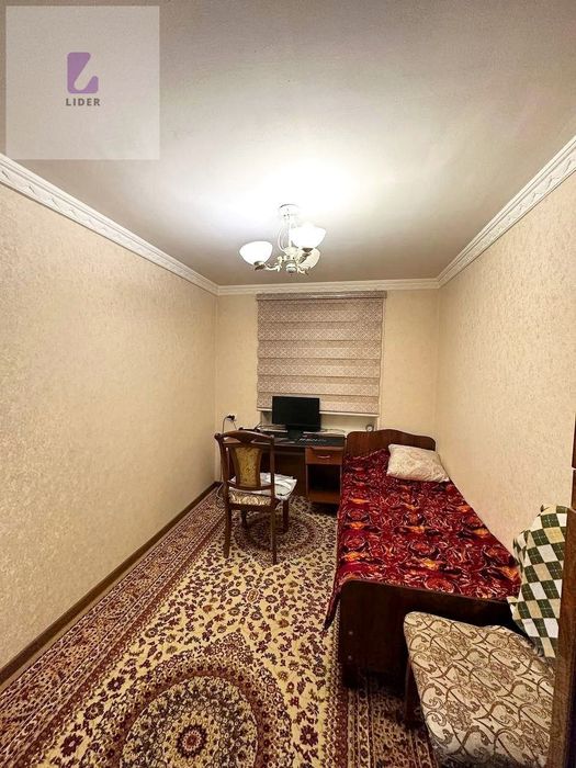 Срочно 4 комнатная. ПОВОРОТ. 77 серия. Кирпичный.