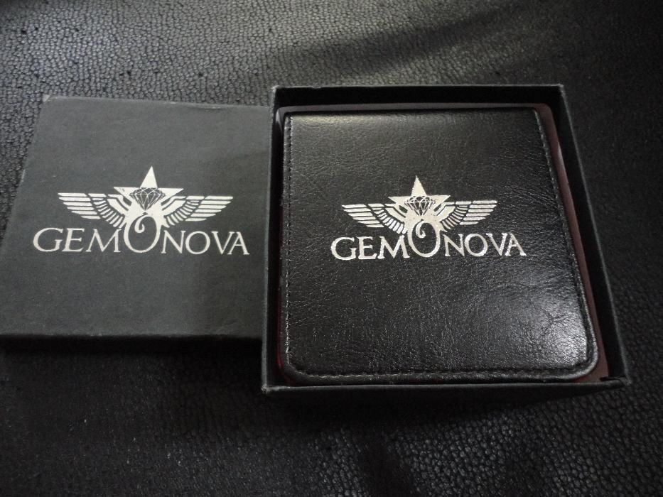 Gemonova Dzire cu diamante, nou in cutie