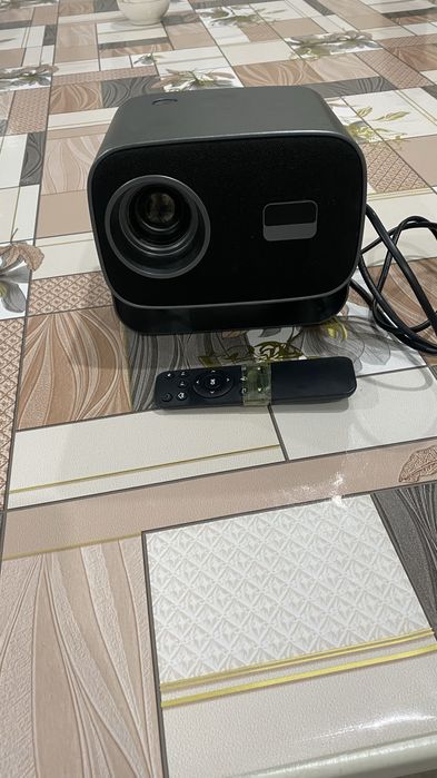 Продам проектор тв