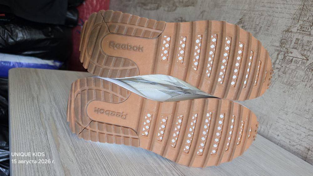 Оригинальные кроссы Reebok