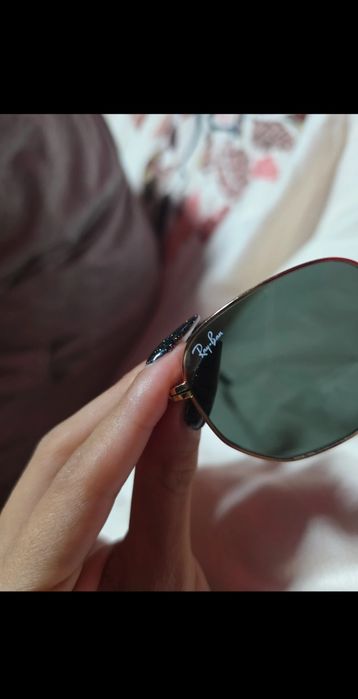 Vand ochelari ray.ban noi