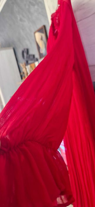 Rochie  HM marime mare culoare rosie