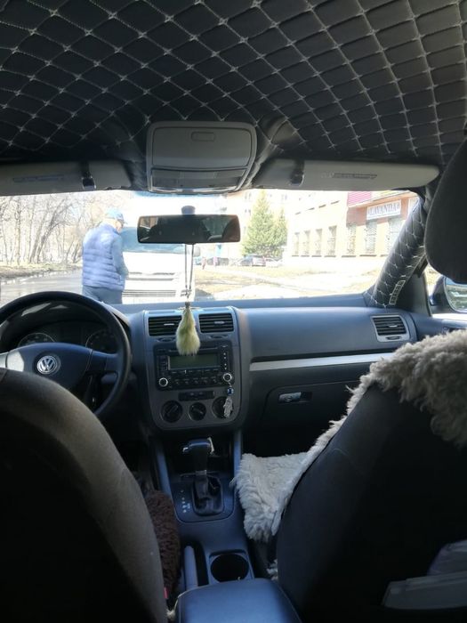 Продам хорошую машину