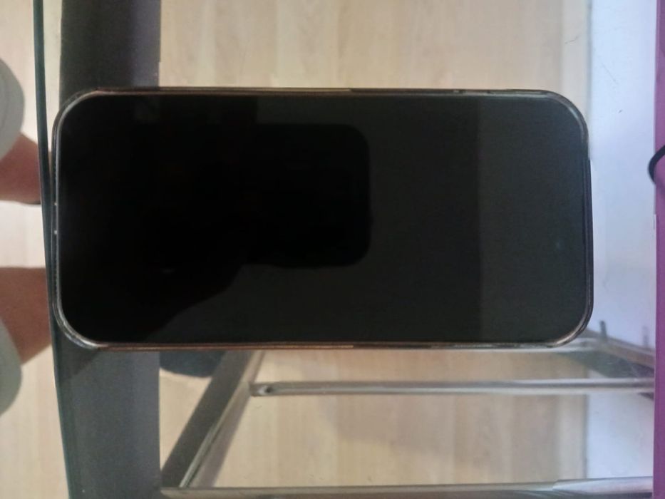 Vand iphone 14 pro nou