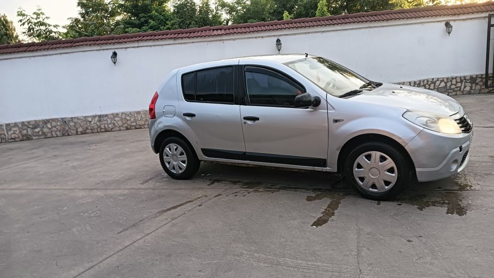 DACIA Sandero 2009 — imagine 4