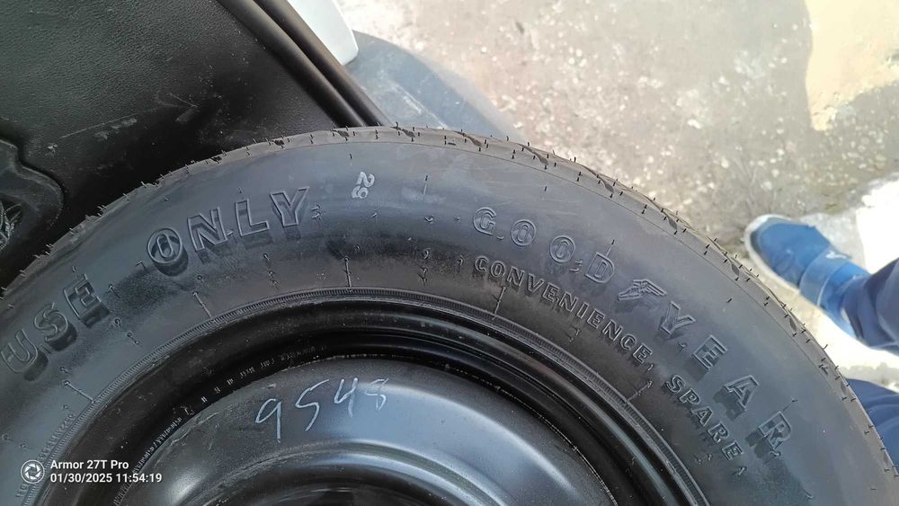 Оригинална резервна гума с джанта "патерица" от Jeep Renegade