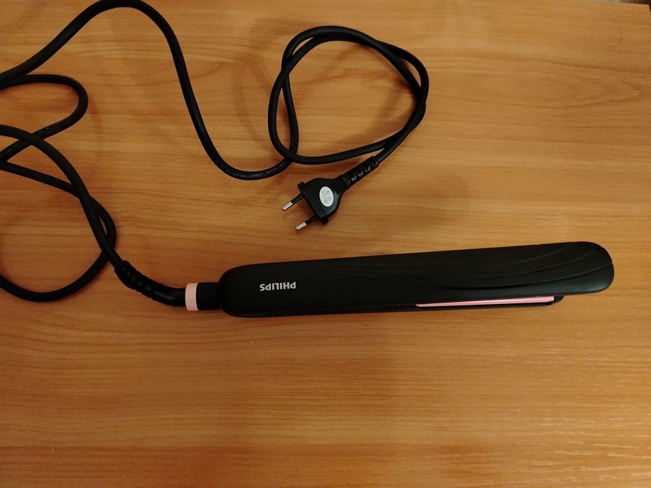 Чисто нова преса за коса " Philips Essential Care" HP8323/00