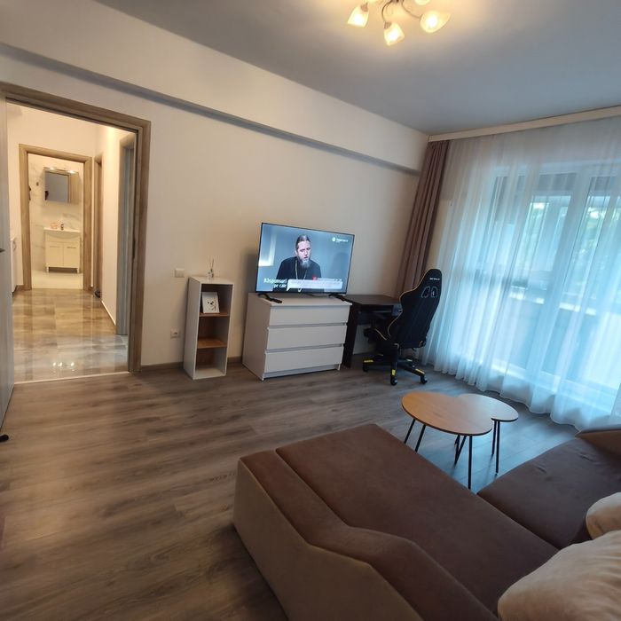 Ofer spre închiriere apartament 2 camere