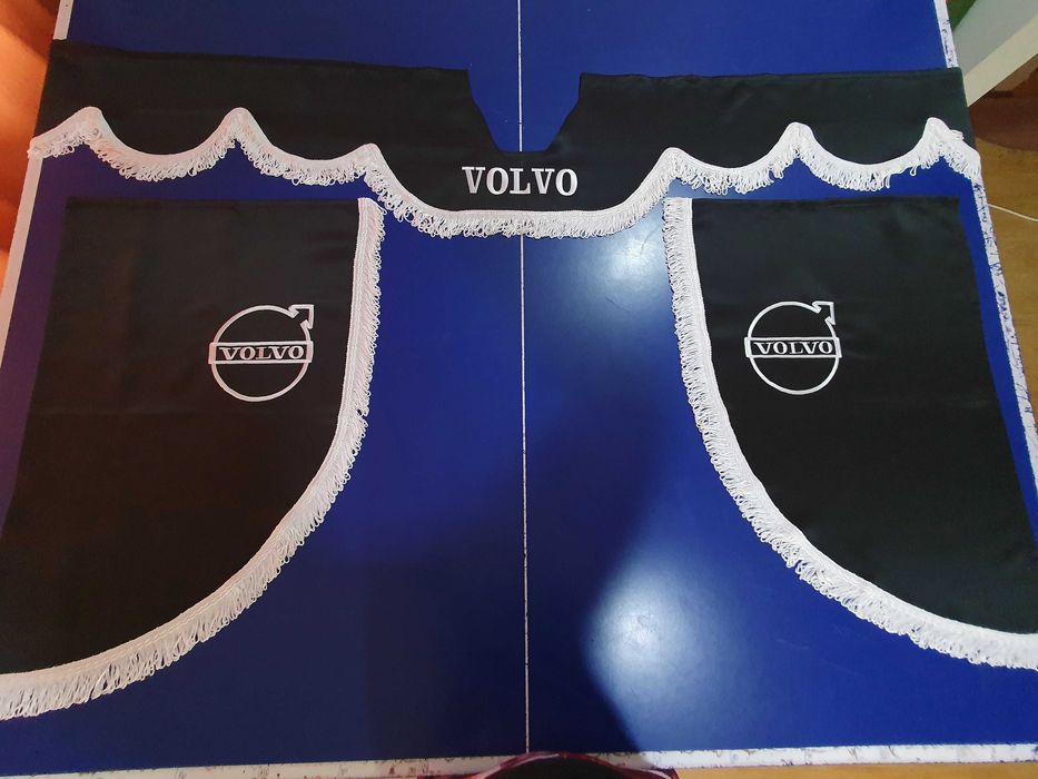 Perdea parbriz si coltare Volvo