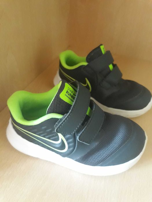 Децки маратонки nike