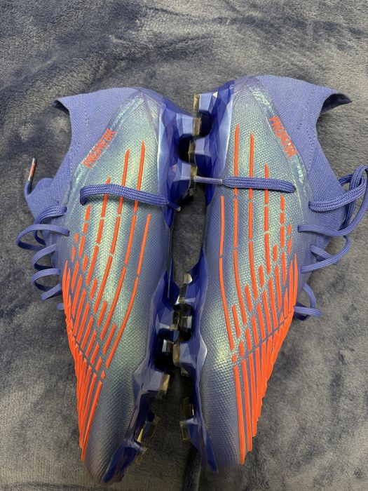 Vand ghete de fotbal adidas predator edge