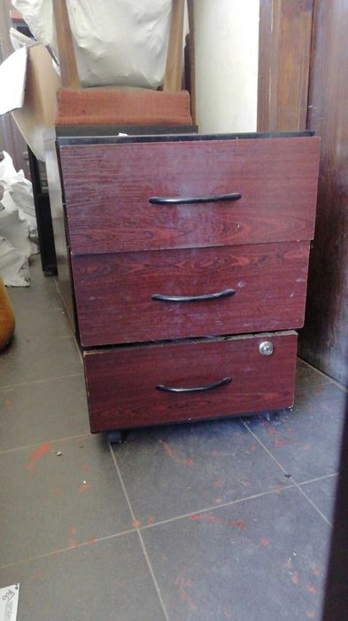 Канцеларско обзавеждане